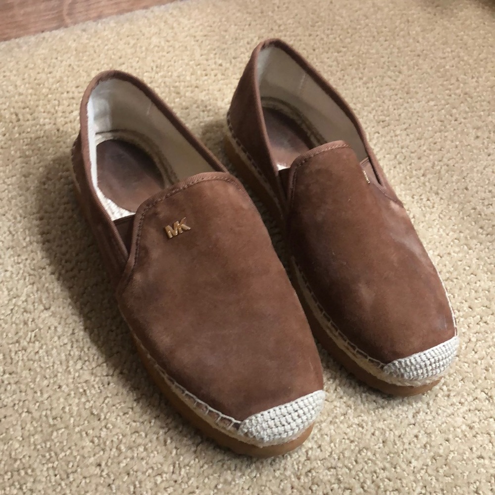 Michael Kors flats. Size 6